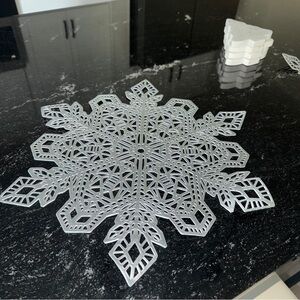At Home Holiday Metallic Snowflake Vinyl Placemat Set